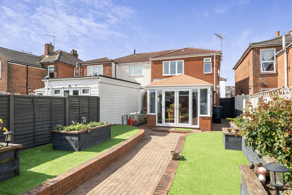 Additional image 9 of 3 bed end terrace house for salePriory Road, Southampton SO17