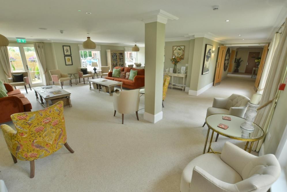 Additional image 9 of 2 bed flat for saleFleur De Lis, East Borough, Wimborne BH21