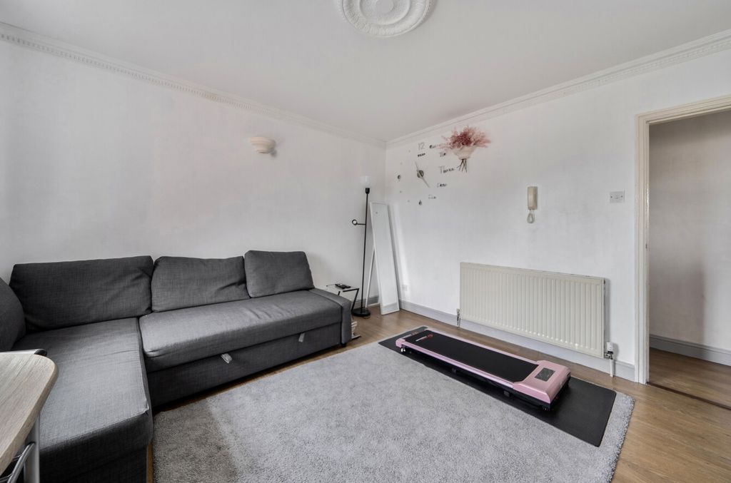 Additional image 3 of 2 bed maisonette for saleUpper Shirley Avenue, Upper Shirley, Southampton, Hampshire SO15