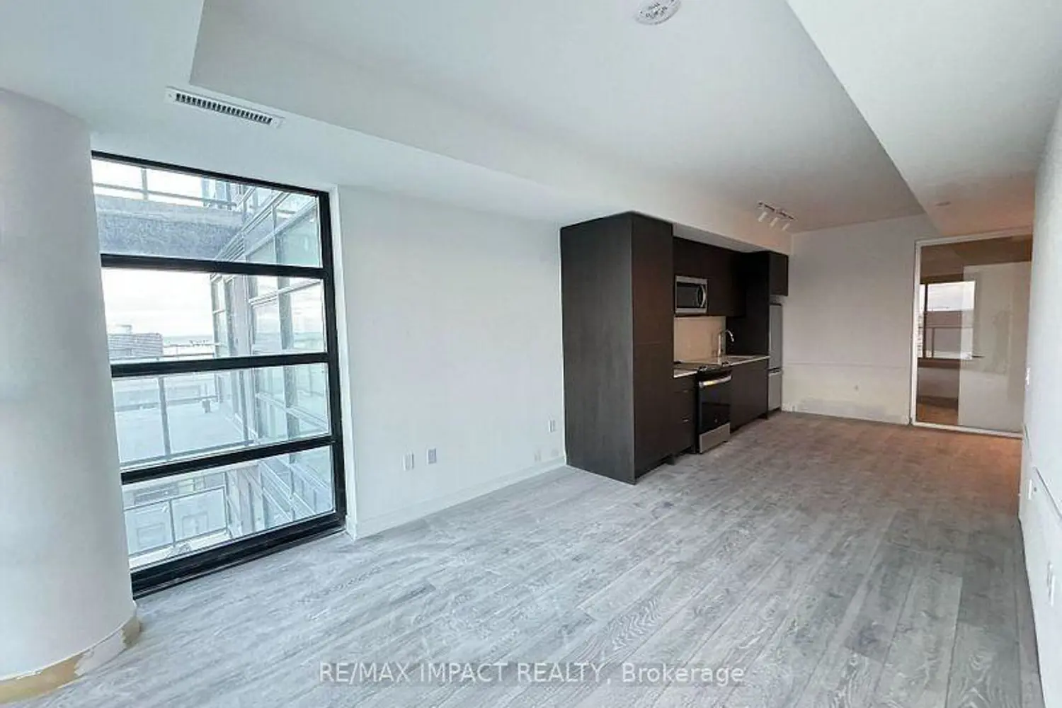Additional image 4 of 1606 Charles Street 603