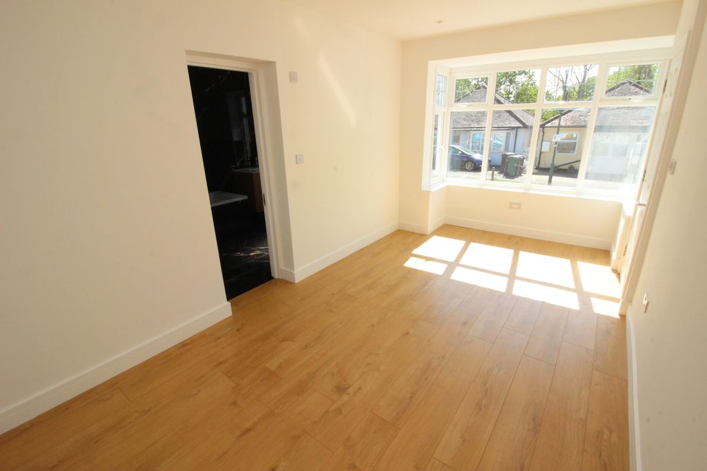 Additional image 6 of 4 bed detached bungalow for saleDonnington Road, Worcester Park KT4