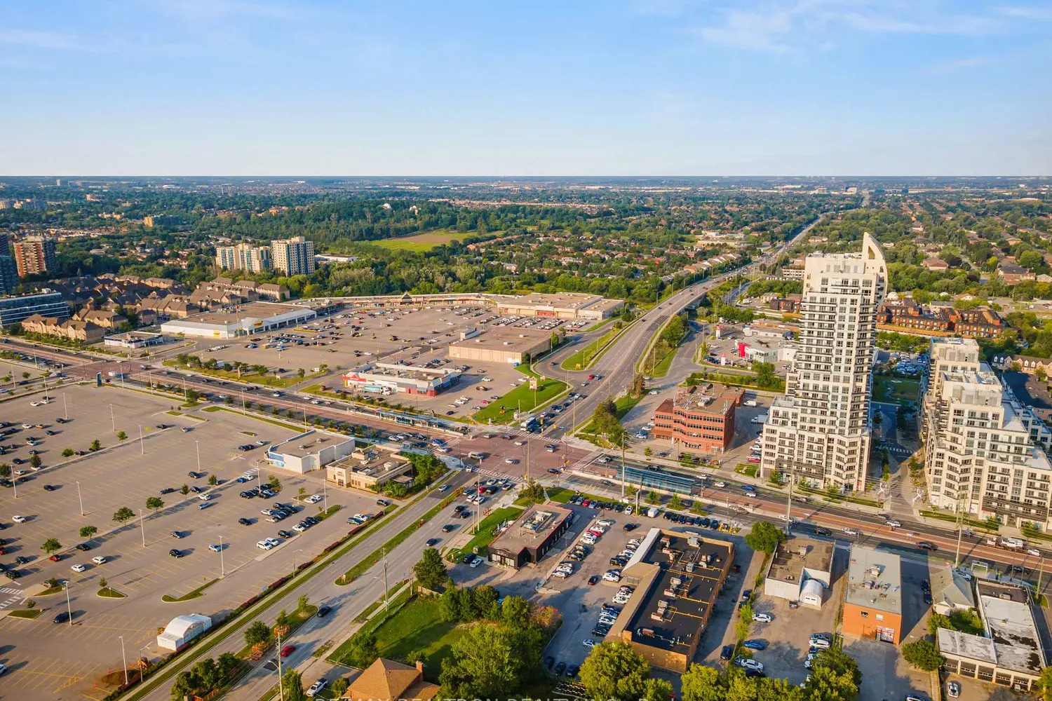 Additional image 14 of 9205 Yonge Street 501