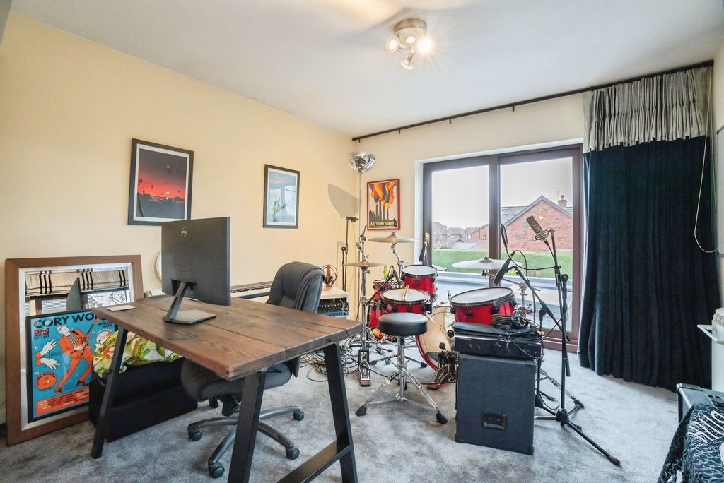 Additional image 40 of 4 bed detached house for saleHough Green Road, Widnes WA8