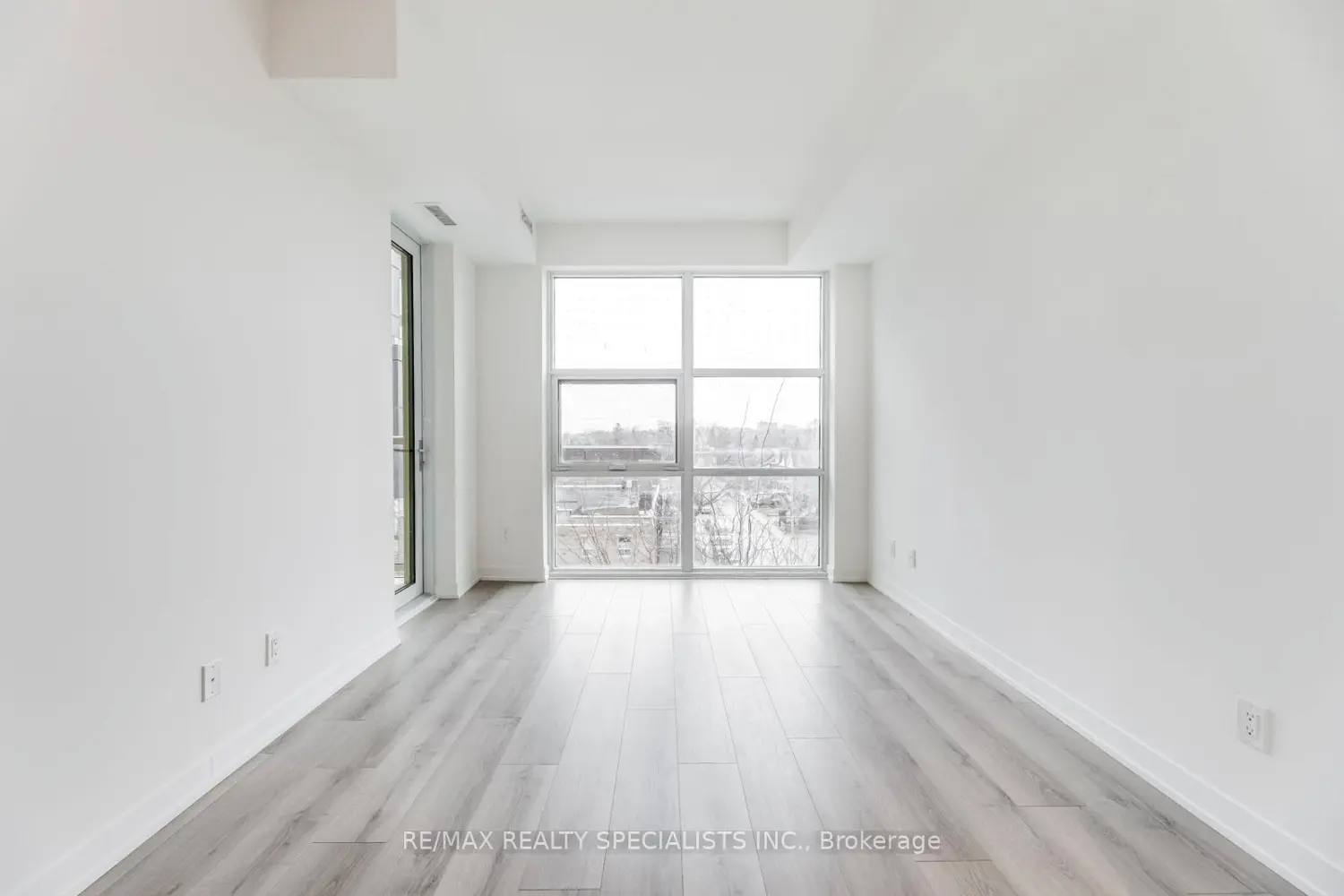 Additional image 6 of 1787 St Clair Avenue 419