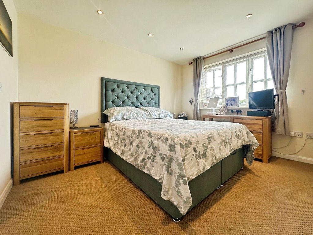 Additional image 16 of 3 bed flat for saleCygnet Close, Compton, Wolverhampton WV6