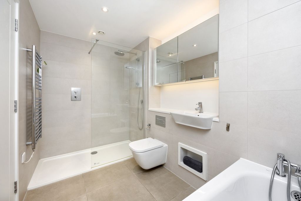 Additional image 7 of 2 bed flat for saleBrighton Road, Worthing BN11