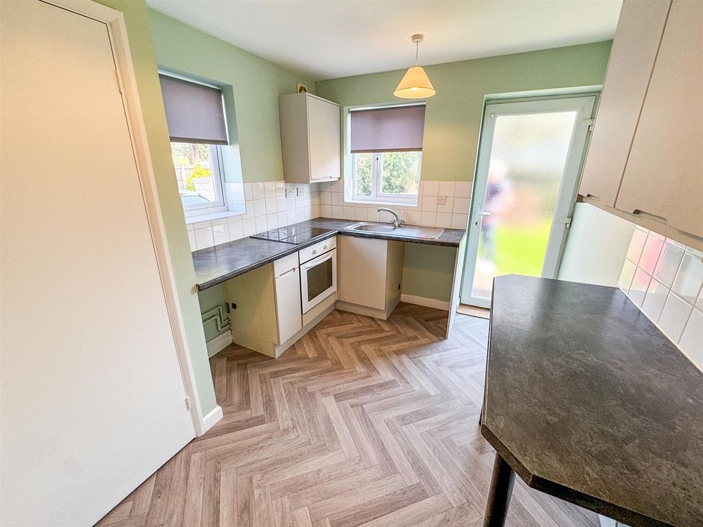 Additional image 7 of 2 bed flat for saleLangdale Grove, Corby NN17