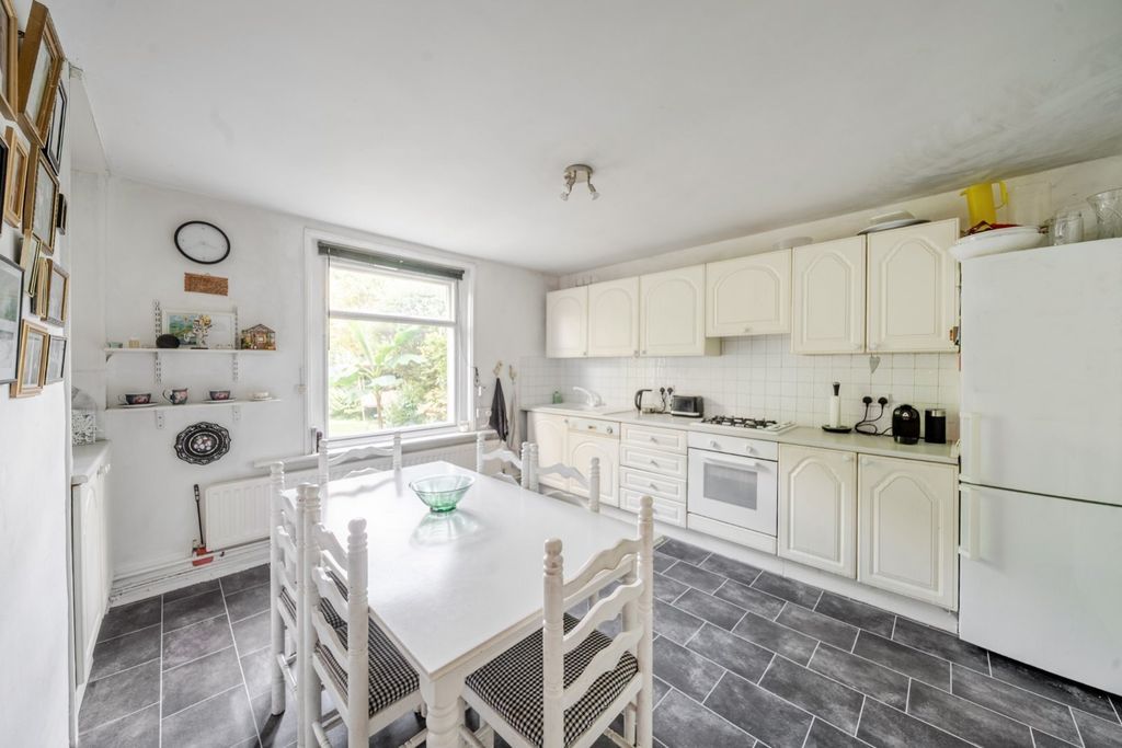 Additional image 4 of 6 bed terraced house for salePortswood Park, Portswood, Southampton, Hampshire SO17