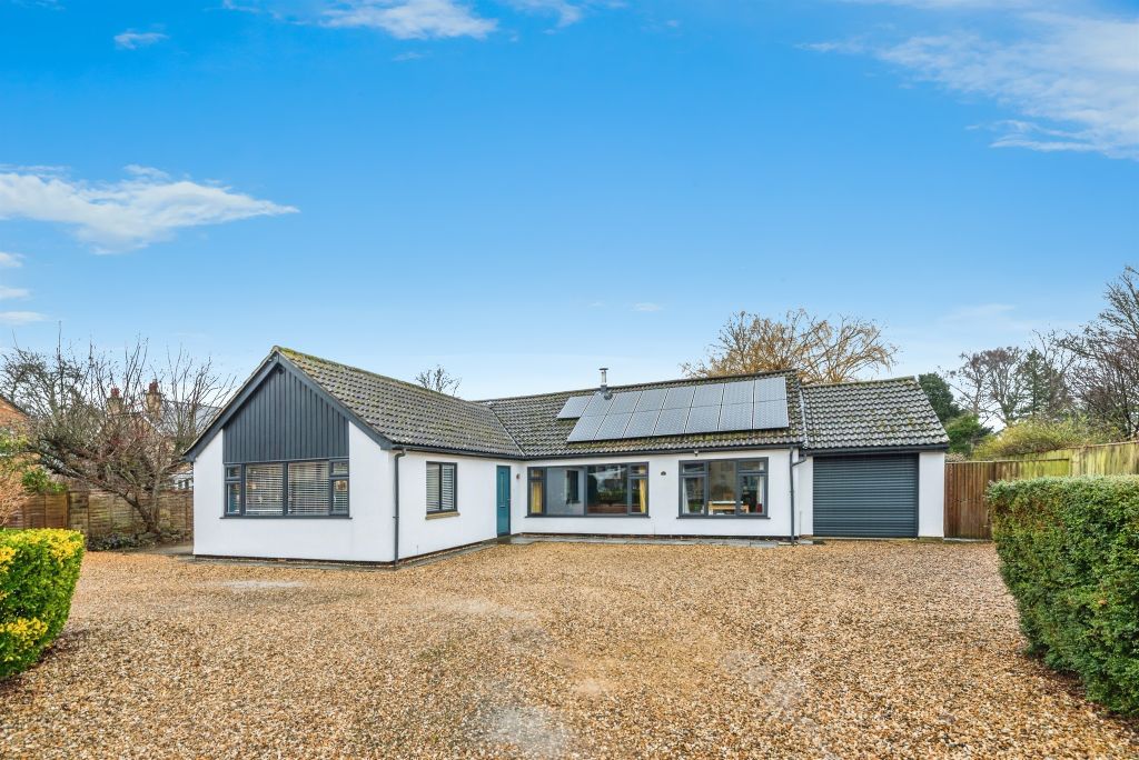 Additional image 2 of 5 bed detached bungalow for saleNew Yatt Road, Witney OX28