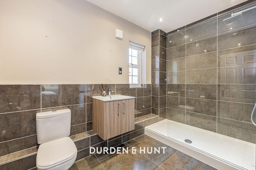 Additional image 19 of 6 bed detached house for saleRegents Drive, Woodford Green IG8