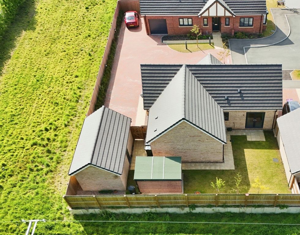 Additional image 20 of 2 bed detached bungalow for saleHotchkin Gardens, Woodhall Spa LN10