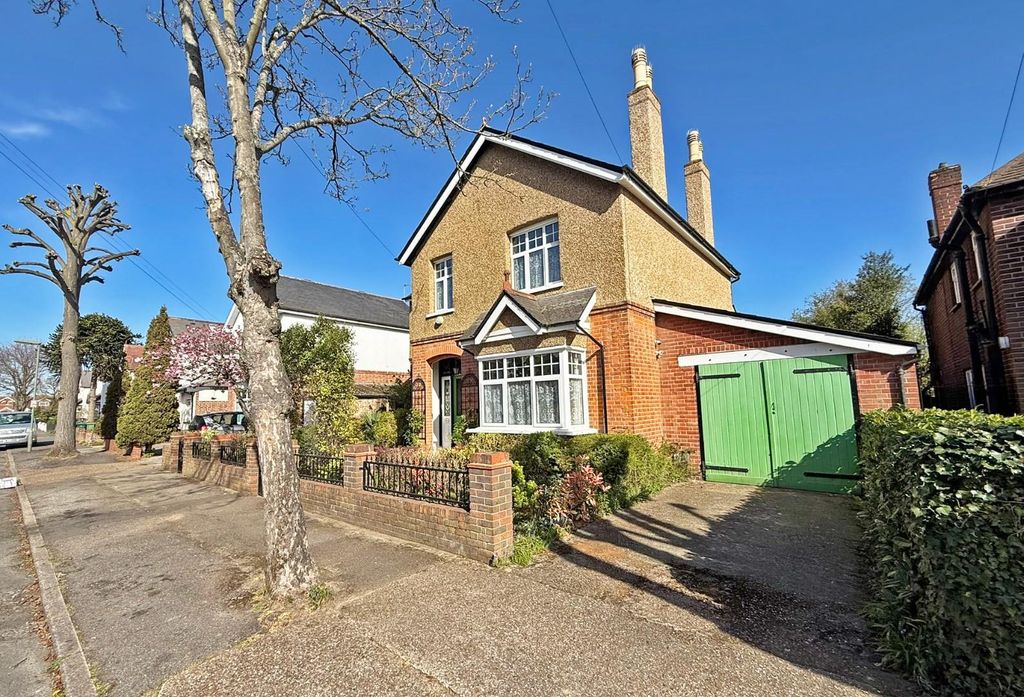 Additional image 37 of 4 bed property for saleClifford Grove, Ashford TW15