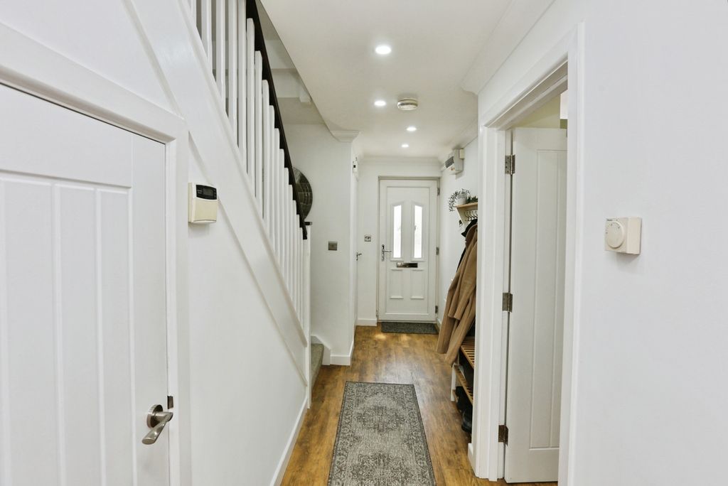 Additional image 8 of 4 bed end terrace house for saleAlexandra Road, Southampton, Hampshire SO15