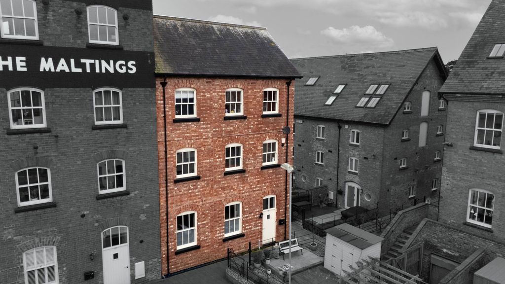 5 bed semi-detached house for saleThe Maltings, Sileby, Loughborough LE12