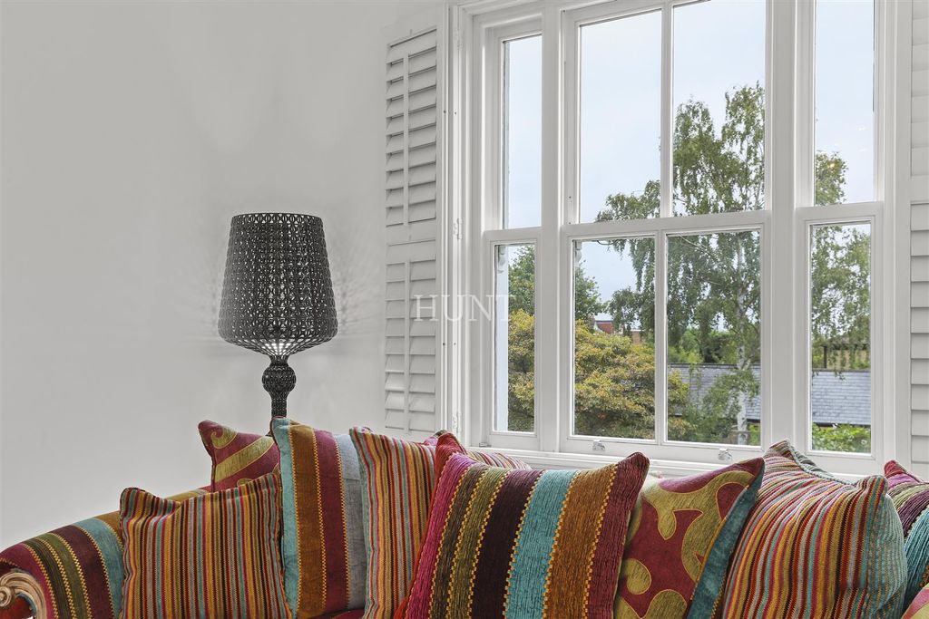 Additional image 9 of 5 bed terraced house for saleBroomhill Road, Woodford Green IG8