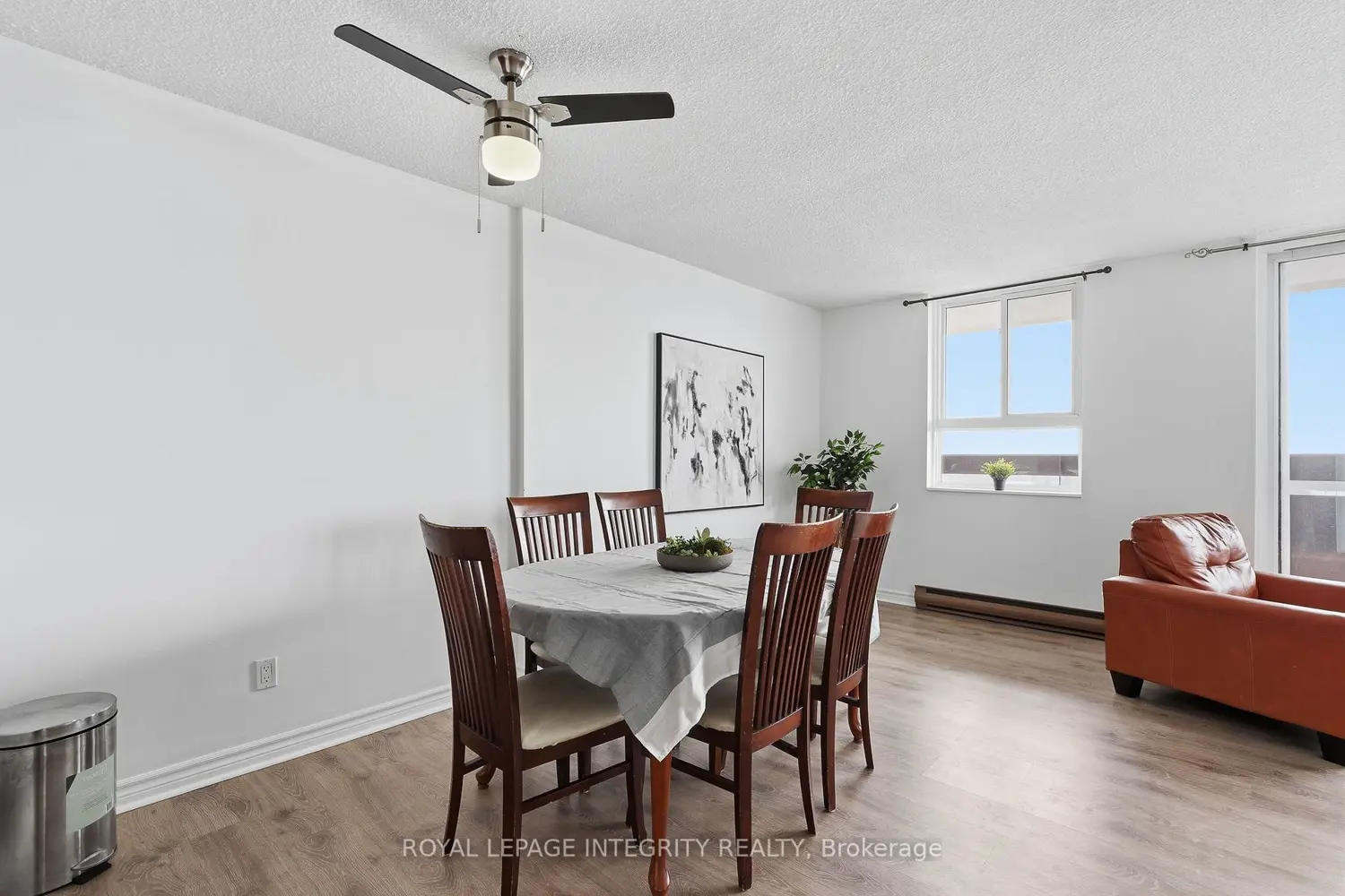 Additional image 7 of 2000 Jasmine Crescent 1110