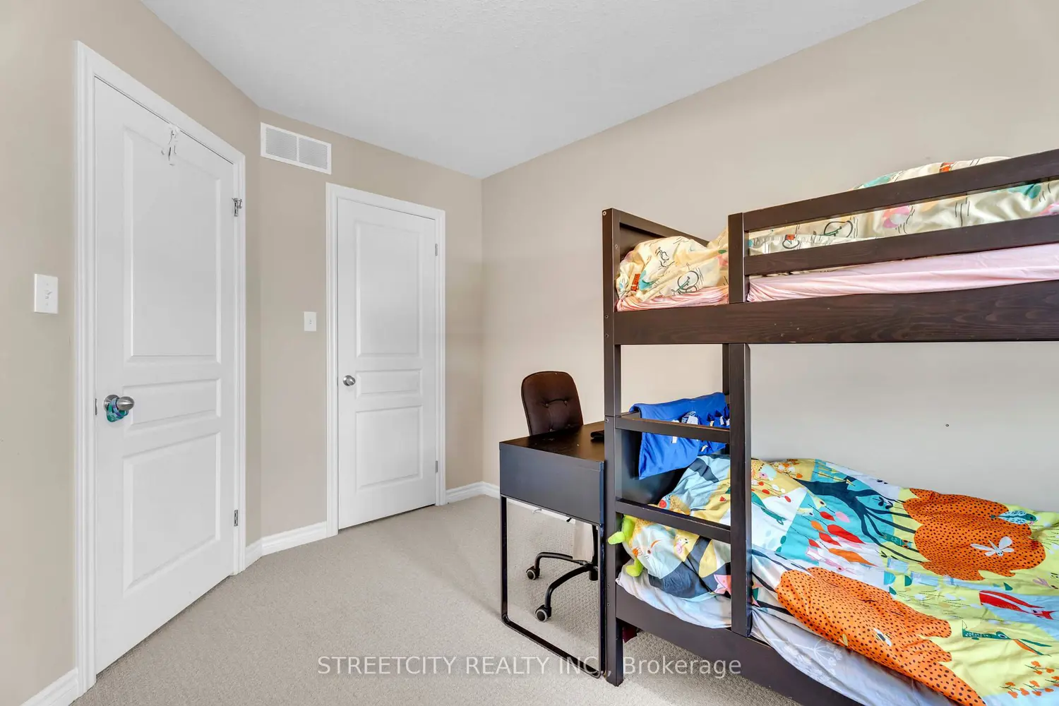 Additional image 17 of 1189 Sandbar Street
