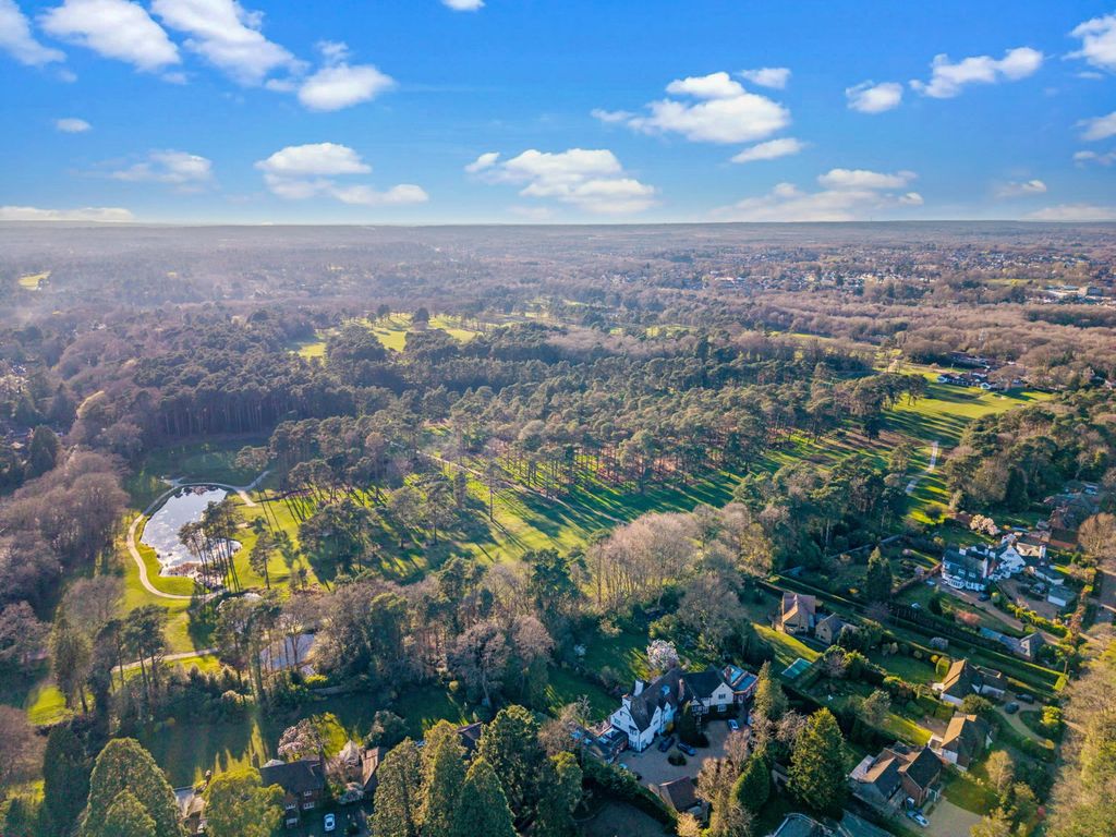 Additional image 25 of 6 bed detached house for saleFernhill Lane, Woking GU22
