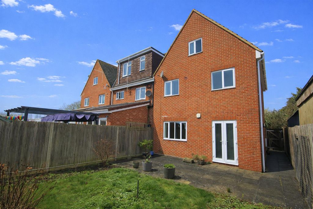 Additional image 15 of 3 bed end terrace house for saleRowan Close, Ashford TW15