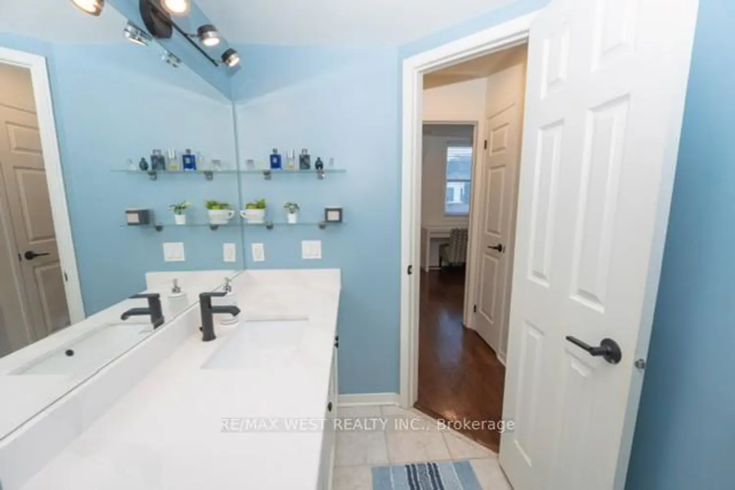 Additional image 14 of 760 Lawrence Avenue 59