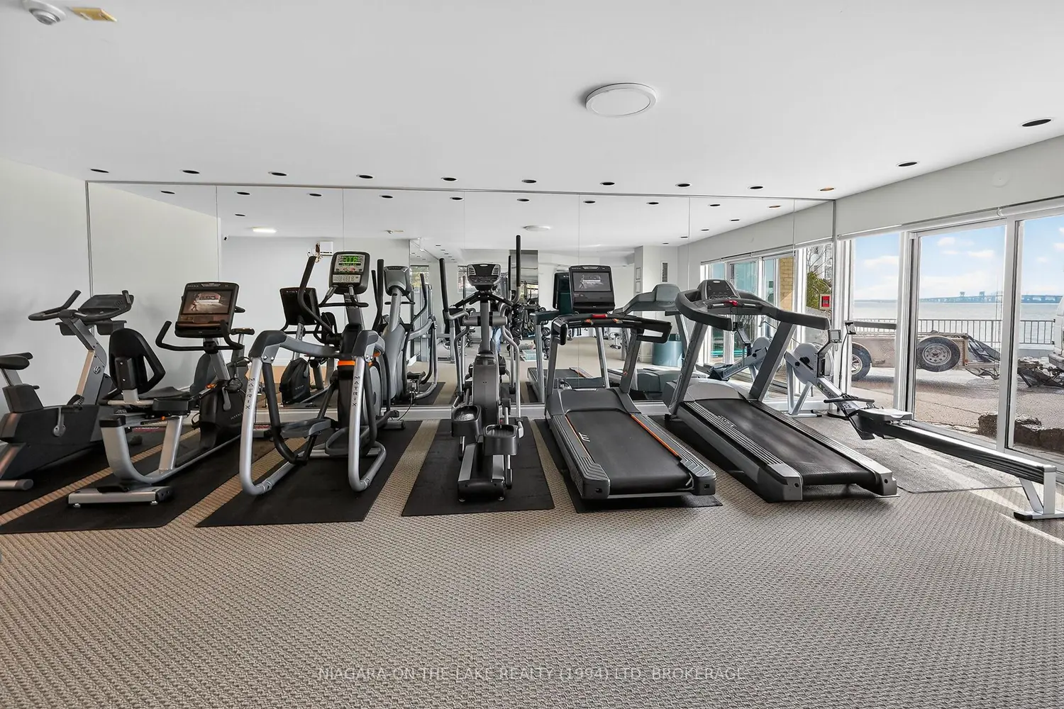Additional image 11 of 2190 Lakeshore Road 304
