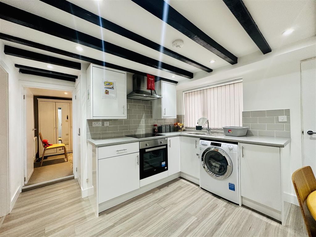 Additional image 5 of 4 bed terraced house for saleBarrow Road, Sileby, Loughborough LE12