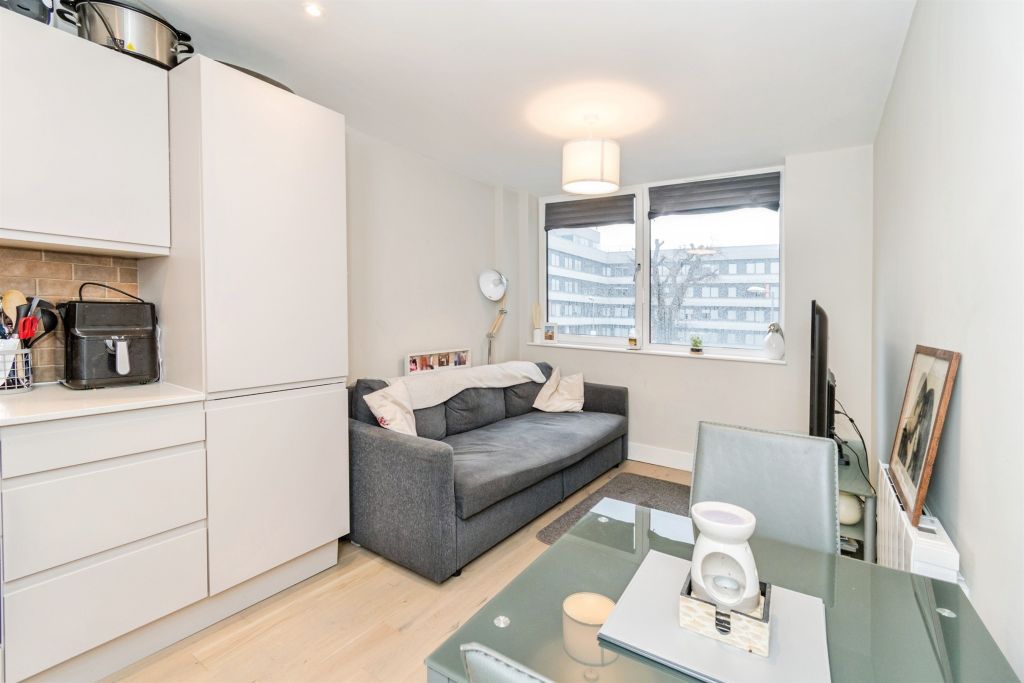 Additional image 15 of 1 bed maisonette for saleRomsey Road, Southampton SO16
