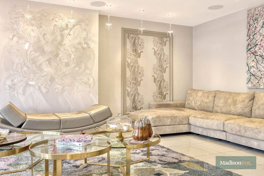 Additional image 5 of 5 bed detached house for saleThe Dell, Woodford Green IG8