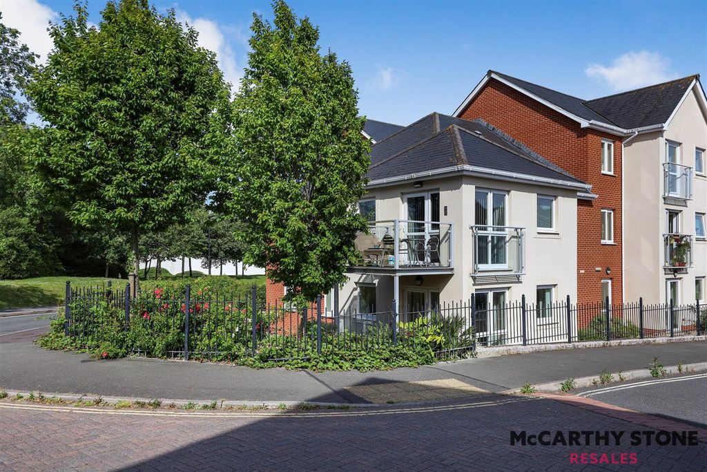 Additional image 23 of 2 bed flat for saleSomers Brook Court, Newport, Isle Of Wight PO30
