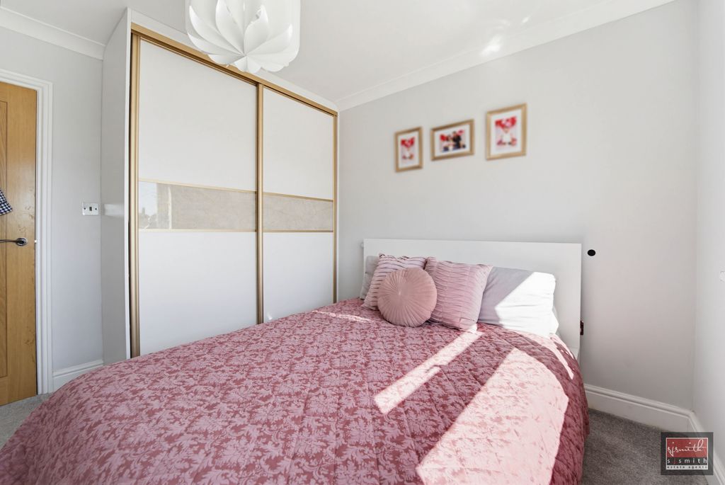Additional image 9 of 3 bed maisonette for saleGlenfield Road, Ashford TW15