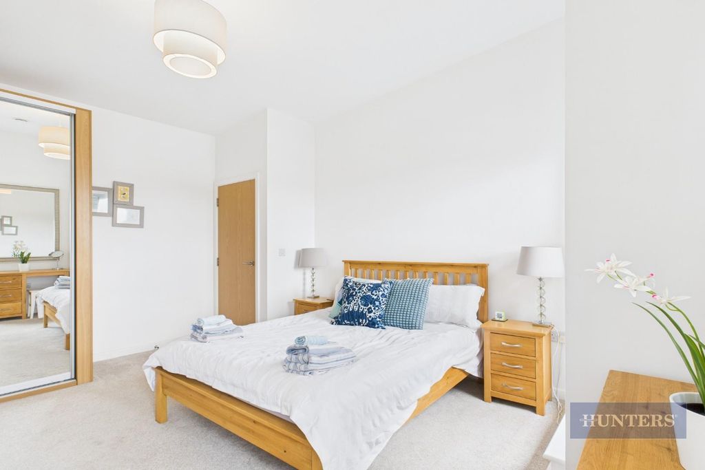 Additional image 7 of 2 bed flat for saleEmpress Heights, College Street, Southampton SO14