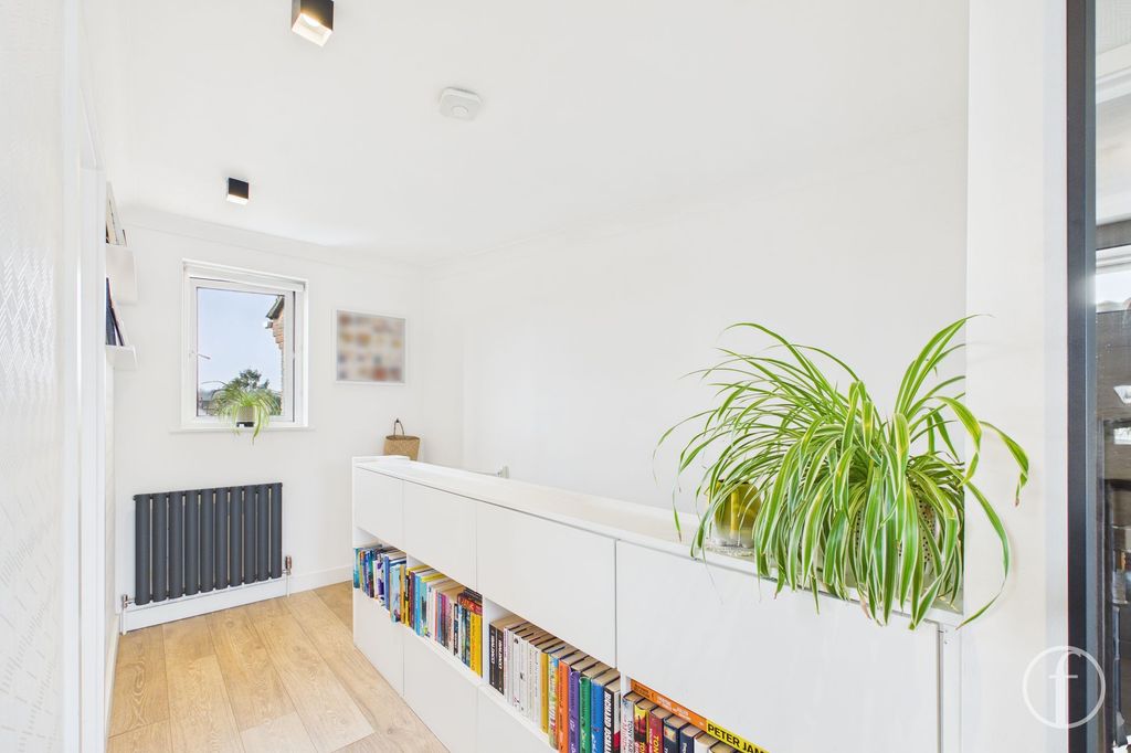 Additional image 14 of 3 bed end terrace house for salePriory Avenue, Southampton SO17