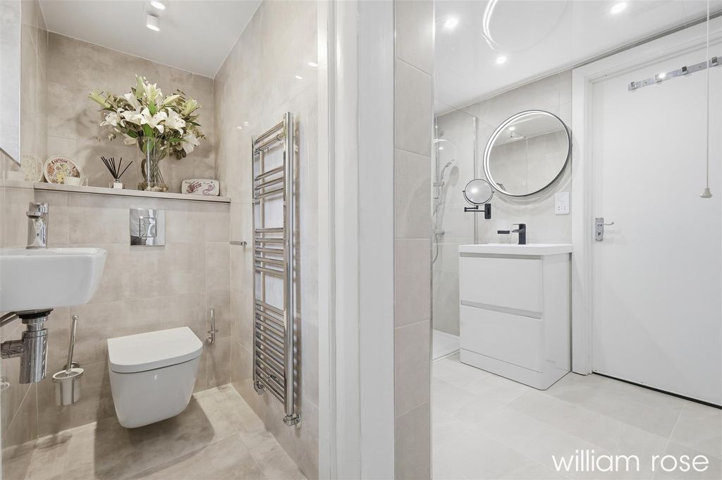 Additional image 15 of 4 bed detached house for salePrinces Avenue, Woodford Green IG8
