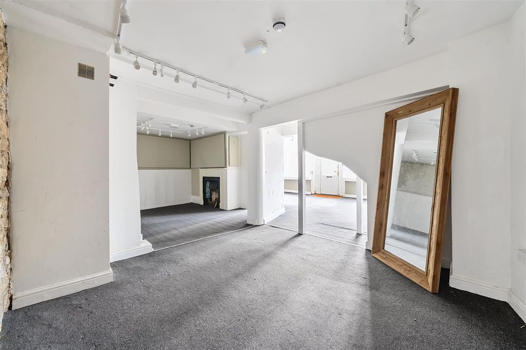 Additional image 4 of Studio for saleHendford, Yeovil BA20