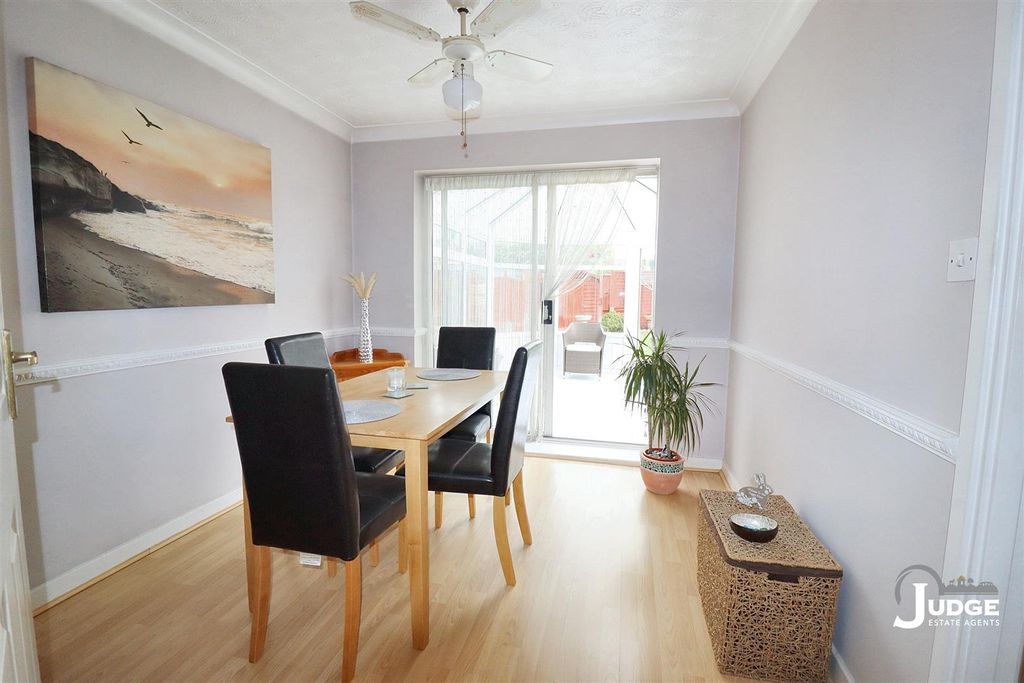 Additional image 4 of 4 bed detached house for saleWheatfield Close, Glenfield, Leicester LE3