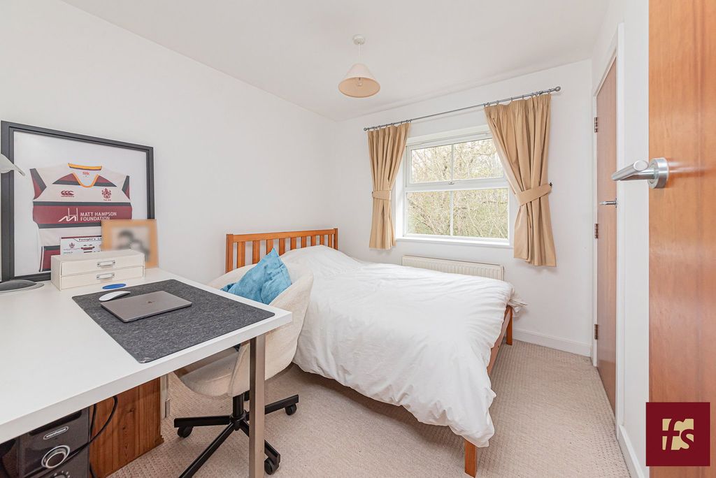 Additional image 8 of 2 bed flat for saleSt. Francis Close, Crowthorne, Berkshire RG45