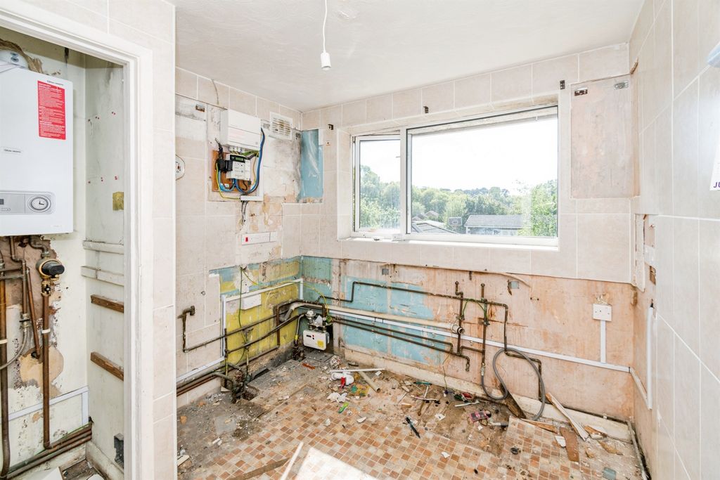 Additional image 3 of 2 bed maisonette for saleSwaythling Road, West End, Southampton SO30