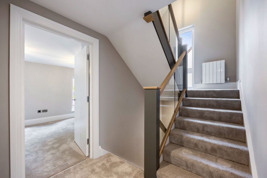Additional image 18 of 5 bed detached house for saleHomefield Road, Worthing BN11