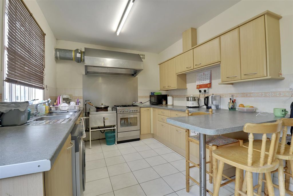 Additional image 8 of 3 bed semi-detached house for saleDeal Road, Portsmouth PO6