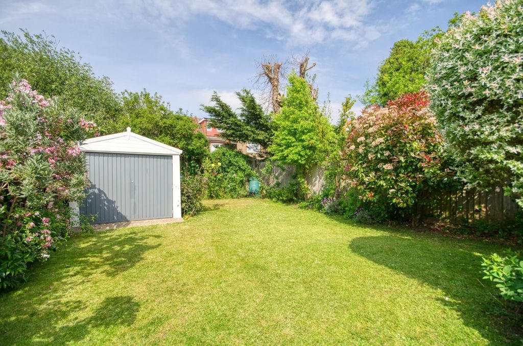 3 bed semi-detached house for saleChessel Crescent, Southampton SO19 photo 2