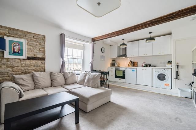 1 bed flat for saleWitney, Oxfordshire OX28