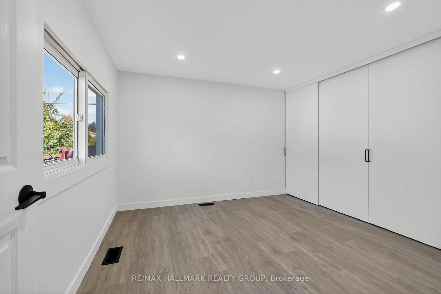 Additional image 10 of 3535 St Joseph Boulevard 68