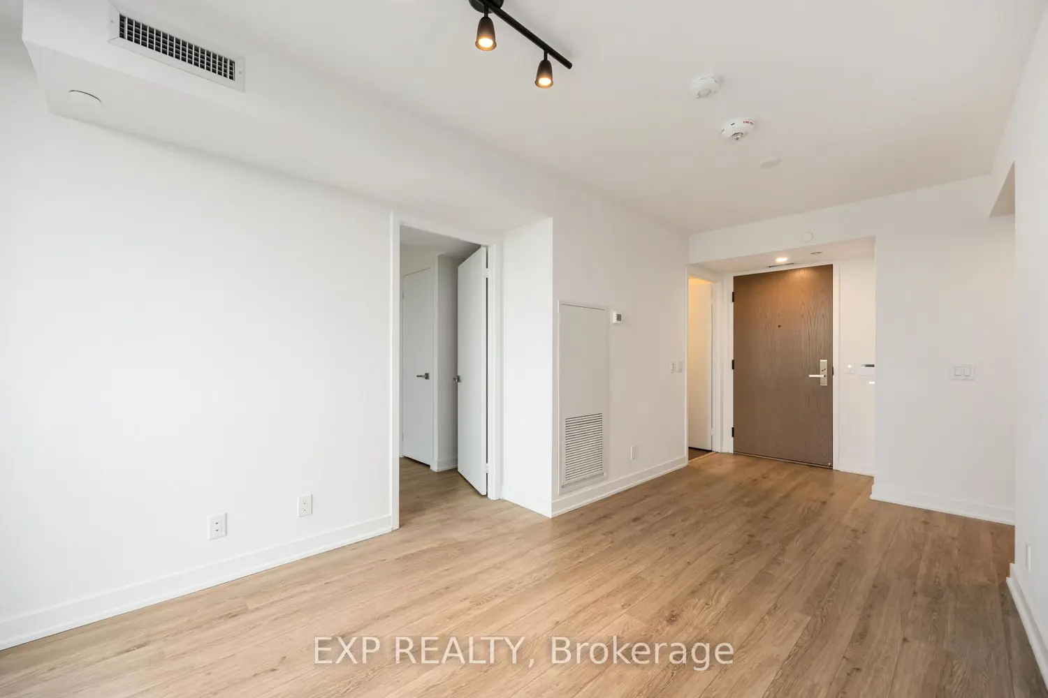 Additional image 6 of 30 Tretti Way 219