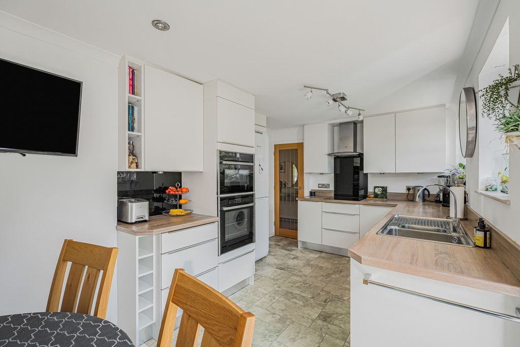 Additional image 5 of 3 bed bungalow for saleGreen Lane, Woodstock OX20