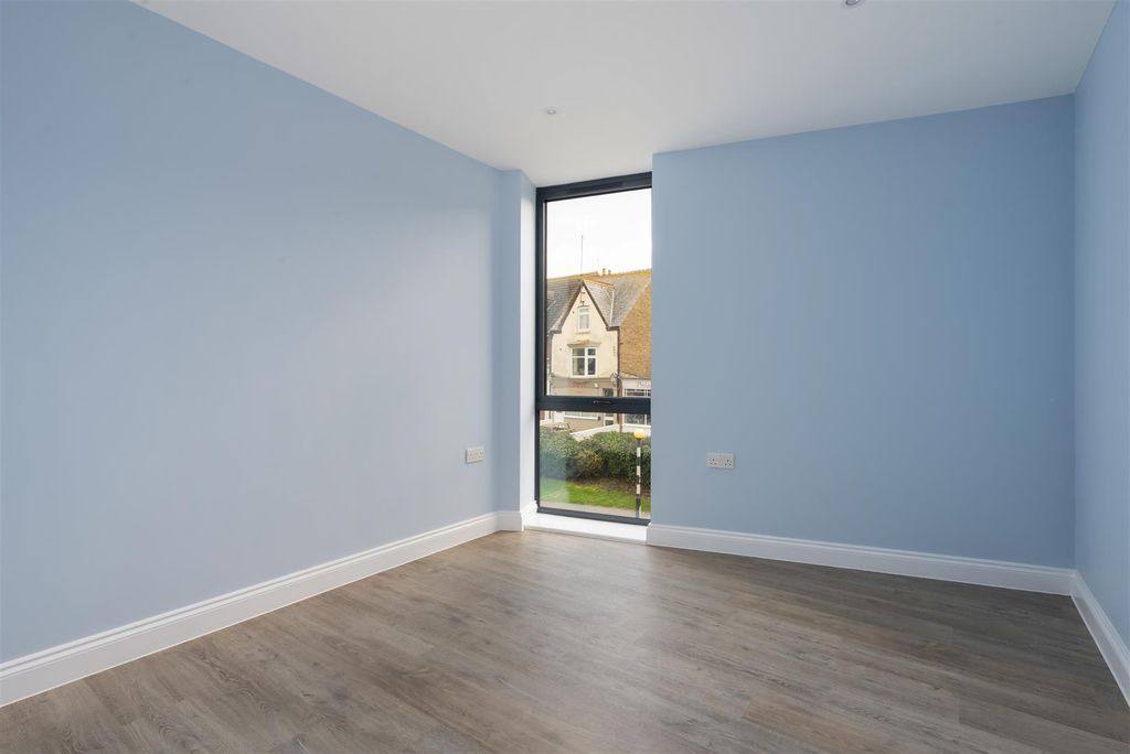 Additional image 12 of 2 bed flat for saleBeach Walk, Whitstable CT5