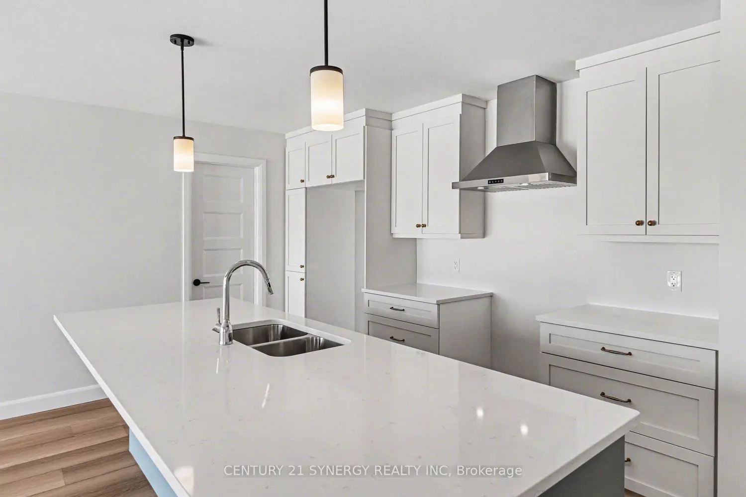 73 Villeneuve Street photo 4