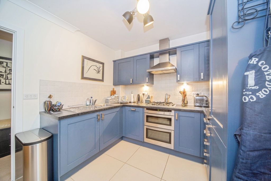 Additional image 6 of 2 bed flat for saleWinn Road, Southampton, Hampshire SO17