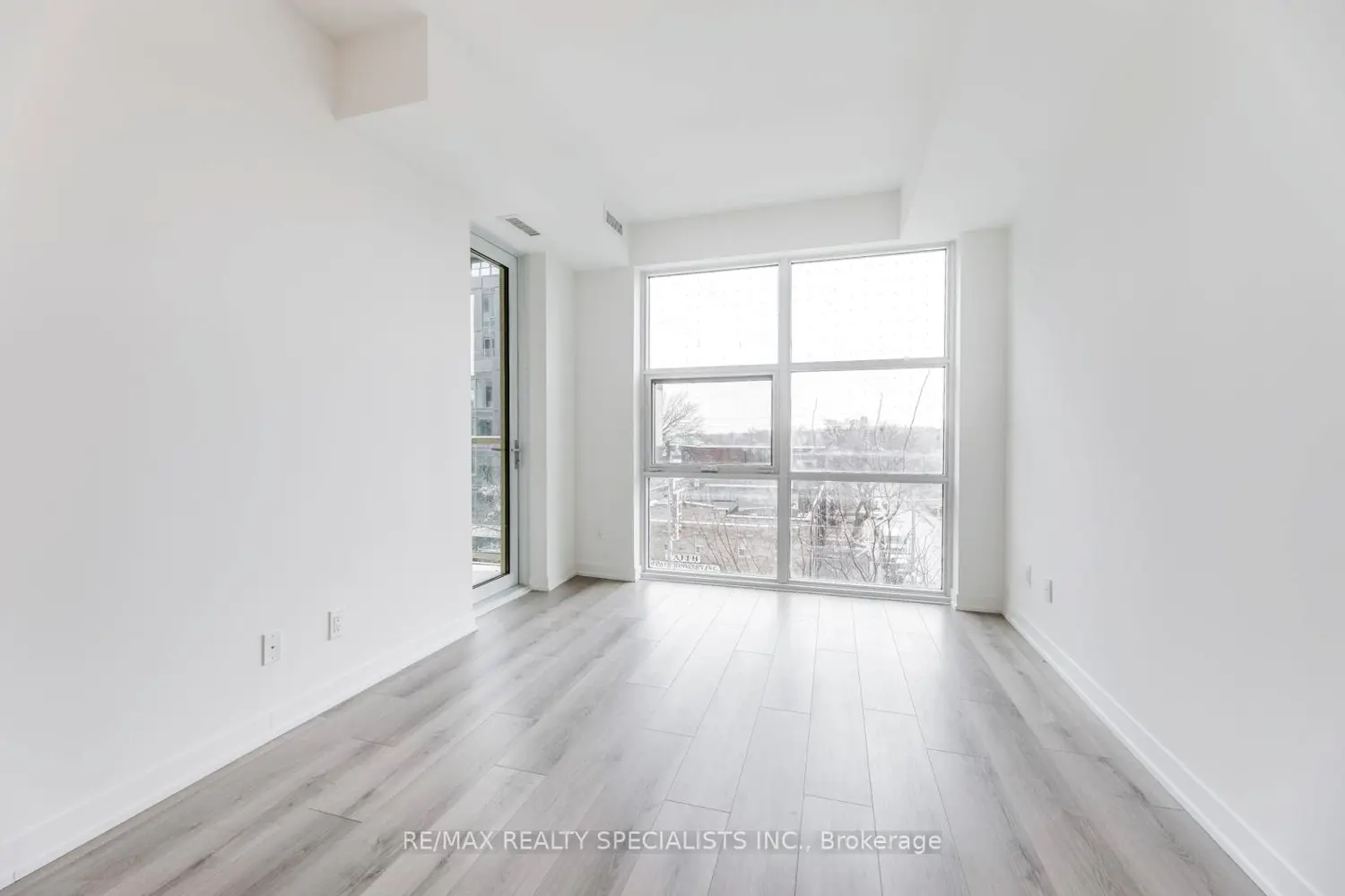 Additional image 7 of 1787 St Clair Avenue 419