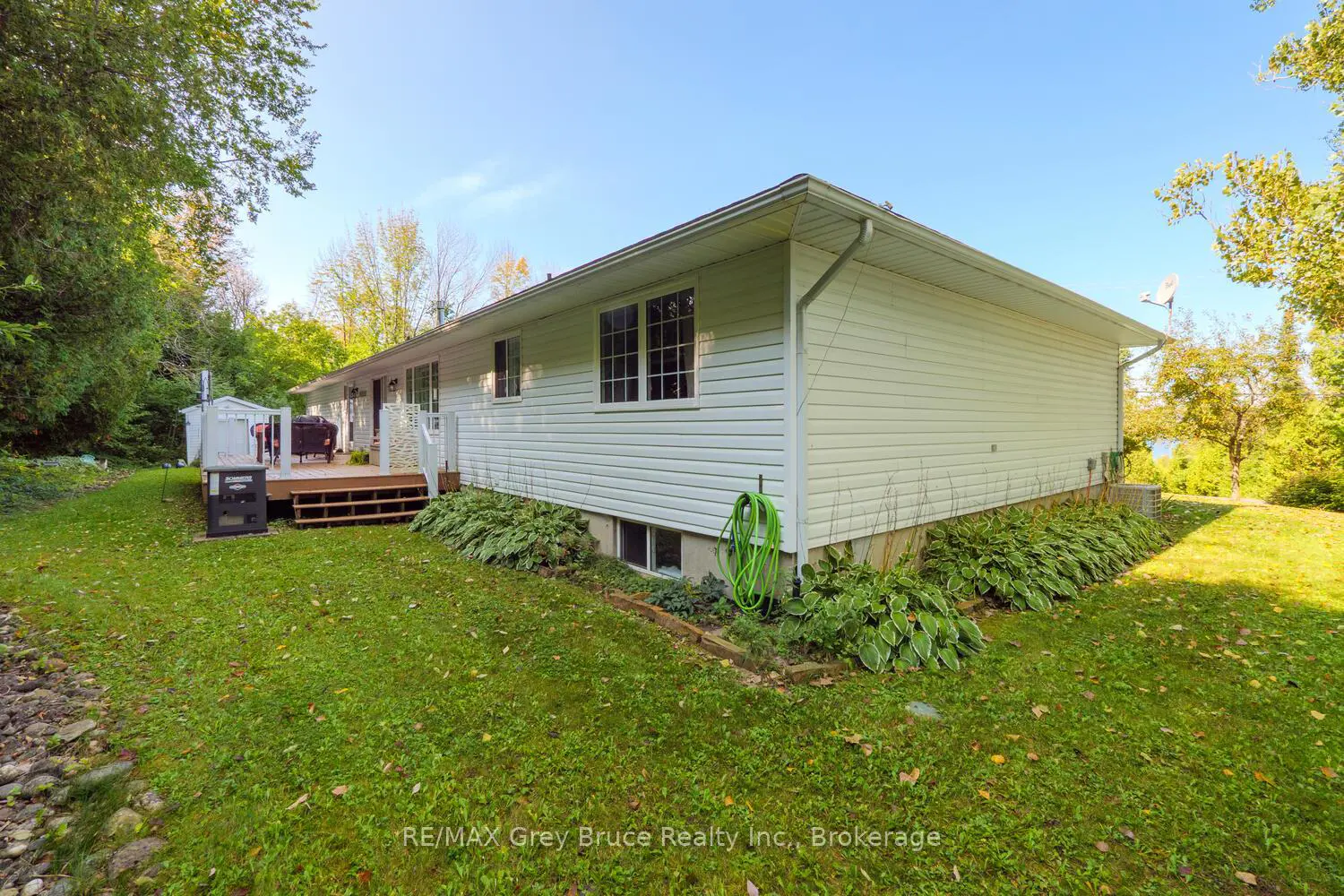 Additional image 18 of 501204 Grey Road 1
