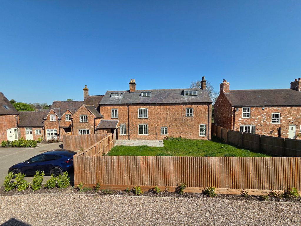 4 bed detached house for sale8 Wood Lane, Norton Juxta Twycross, Atherstone CV9